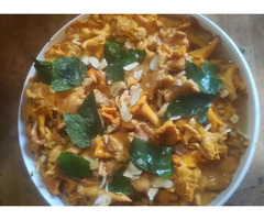 Грибы солёные, рыжики, белые.